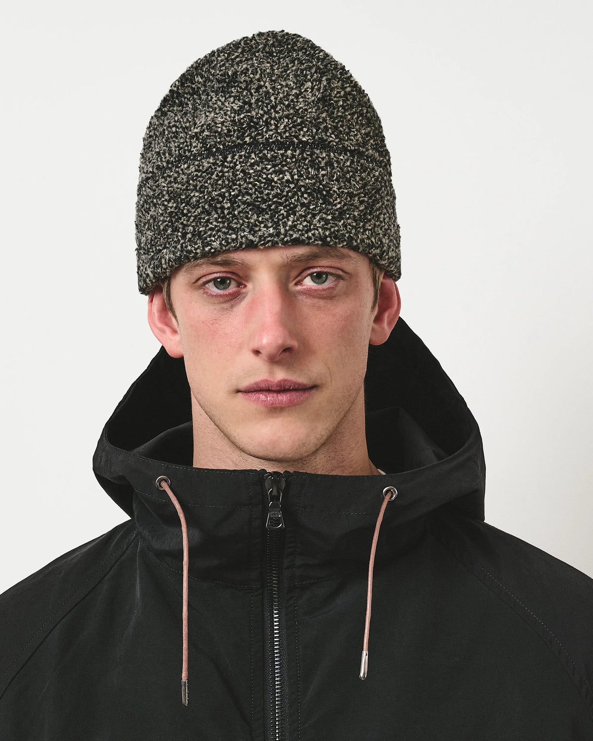 Café Mountain Fleece Cabin Beanie - Salt and Pepper