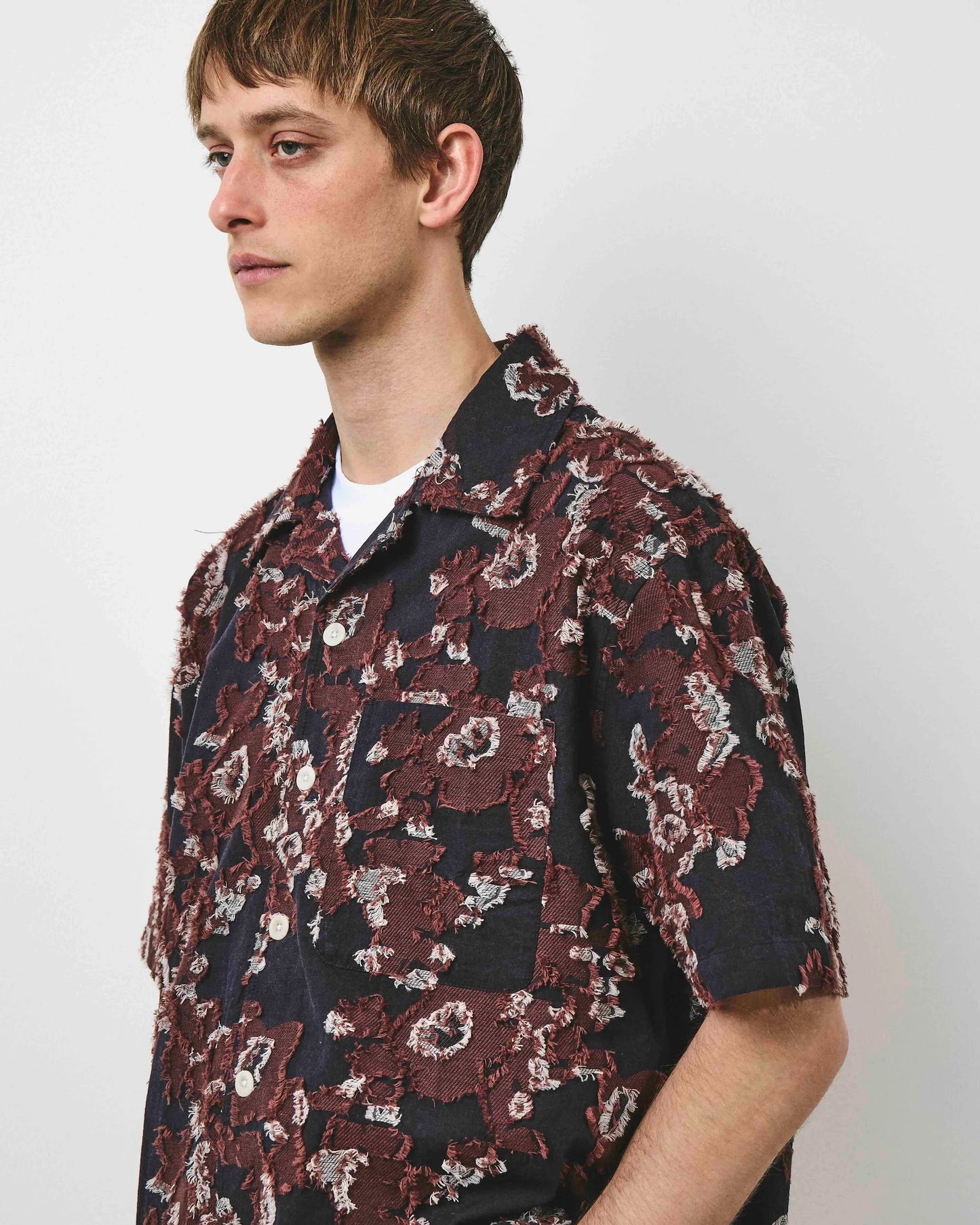 Café Mountain Floral Jacquard Vacation Shirt - Purple