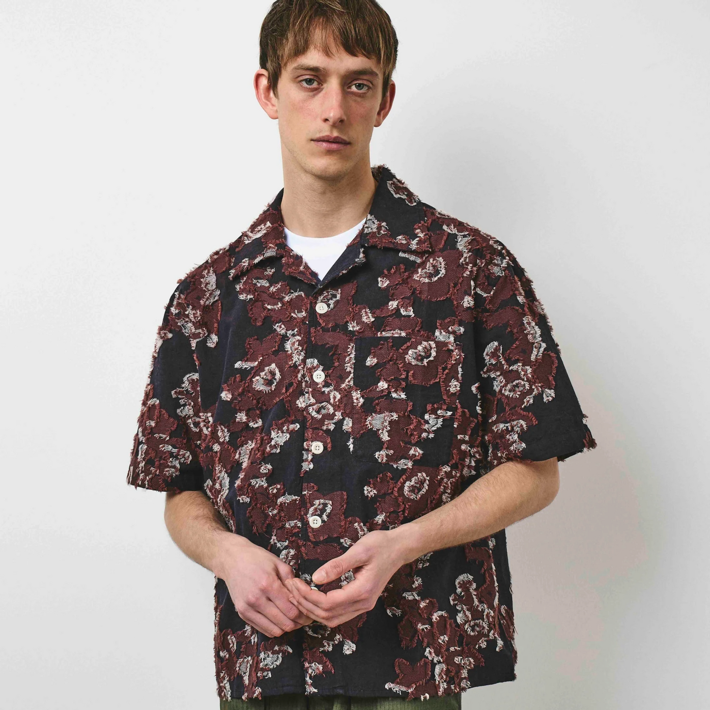 Café Mountain Floral Jacquard Vacation Shirt - Purple